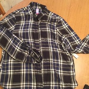 Button up shirt NWT